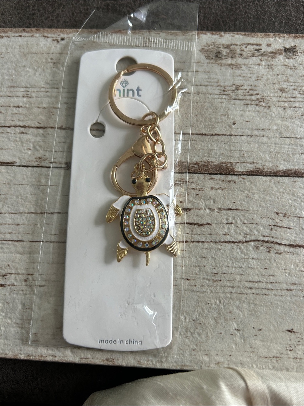 5-)25 Gold Turtle Keychain with Crystal Accents